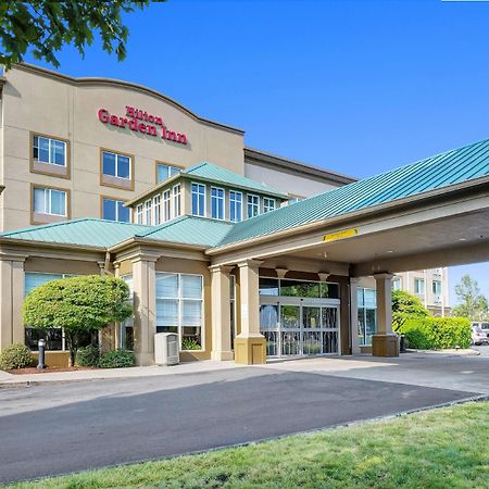 Hilton Garden Inn Portland Airport Exterior photo