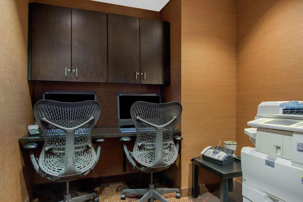 Hilton Garden Inn Portland Airport Facilities photo